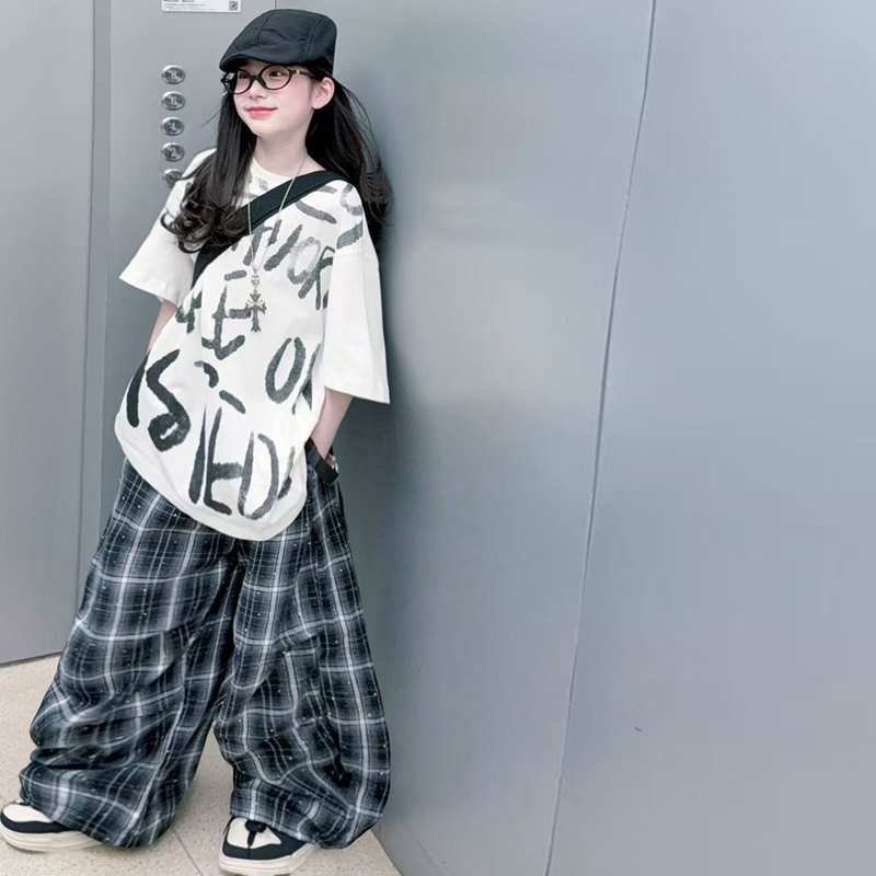 Summer Girls Hip Hop Graffiti  - Summer Clothing Drawing recension och pris