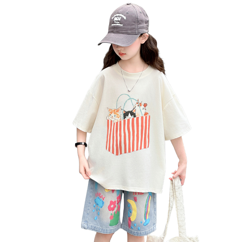 Teenage Girls Summer Top and B - Summer Clothing Drawing recension och pris